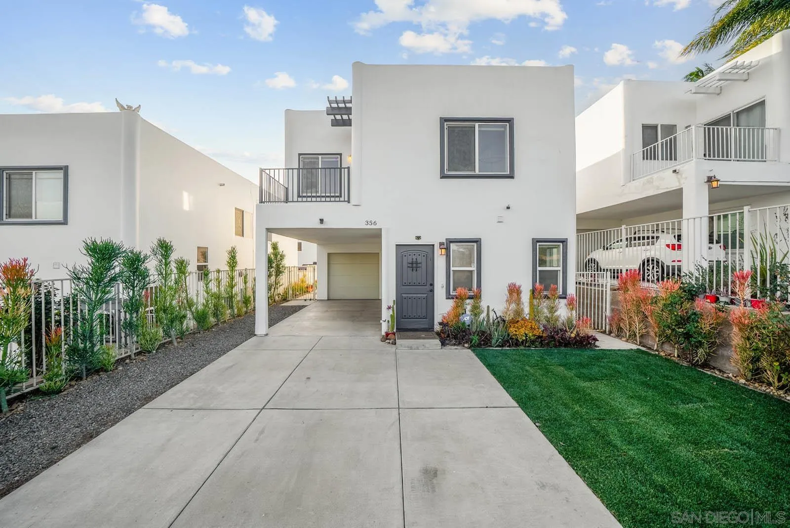 356 La Presa Ave
