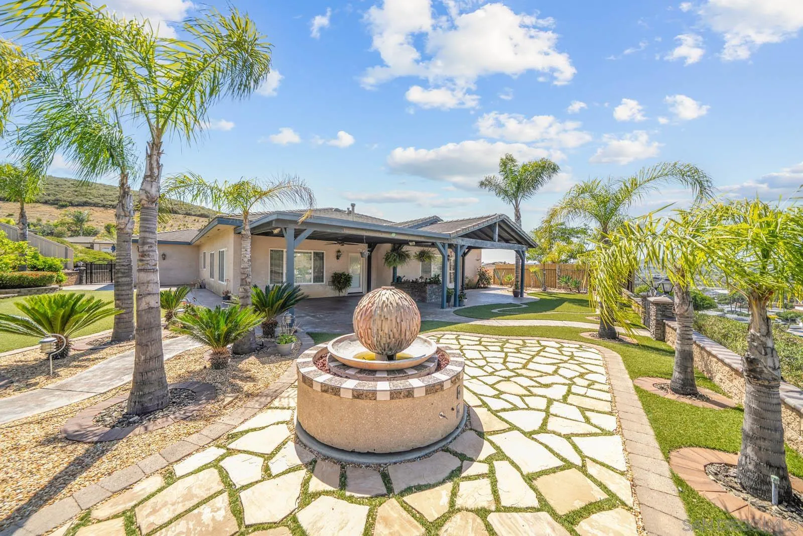 8818 Diamondback Dr