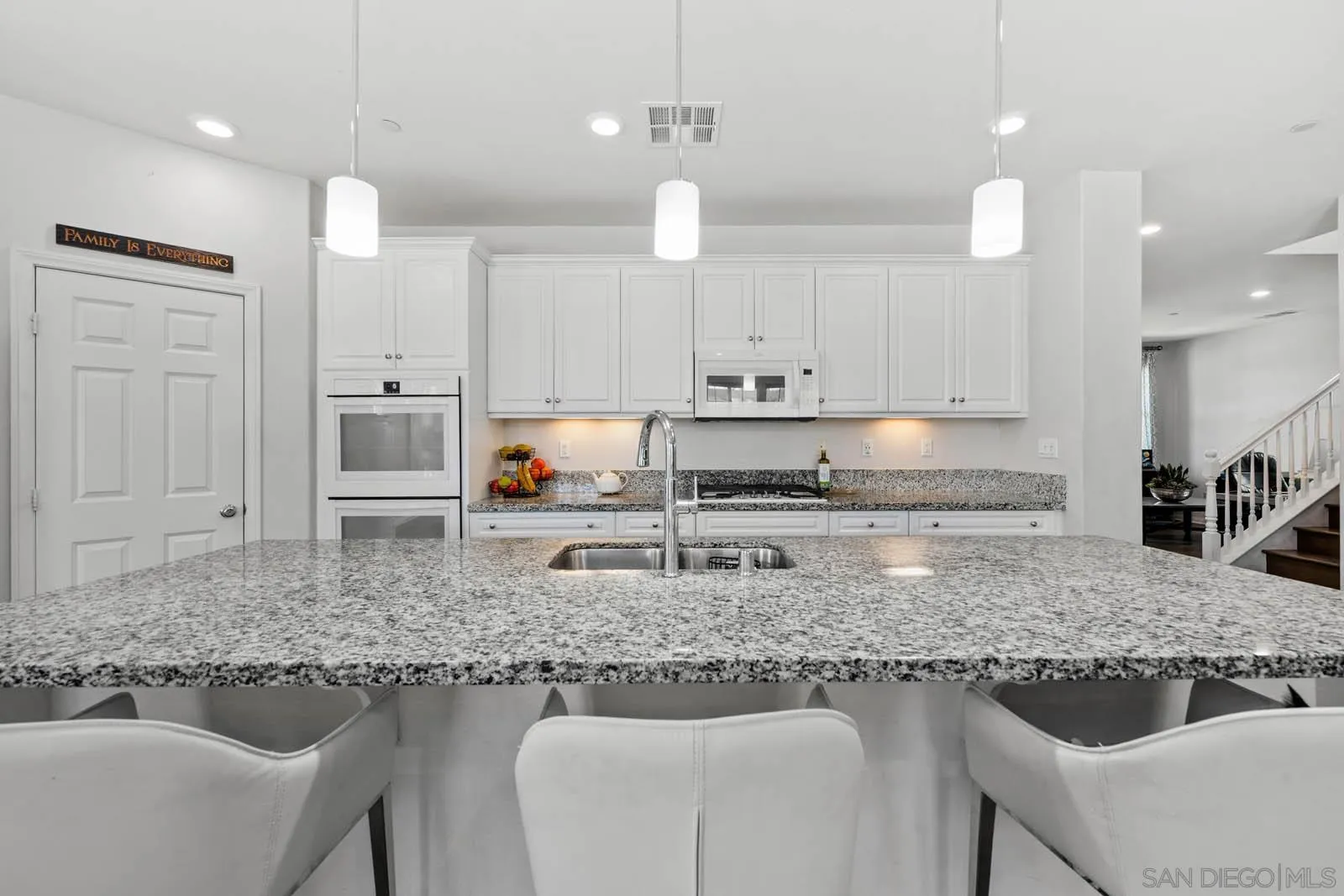 10689 Braverman Dr.