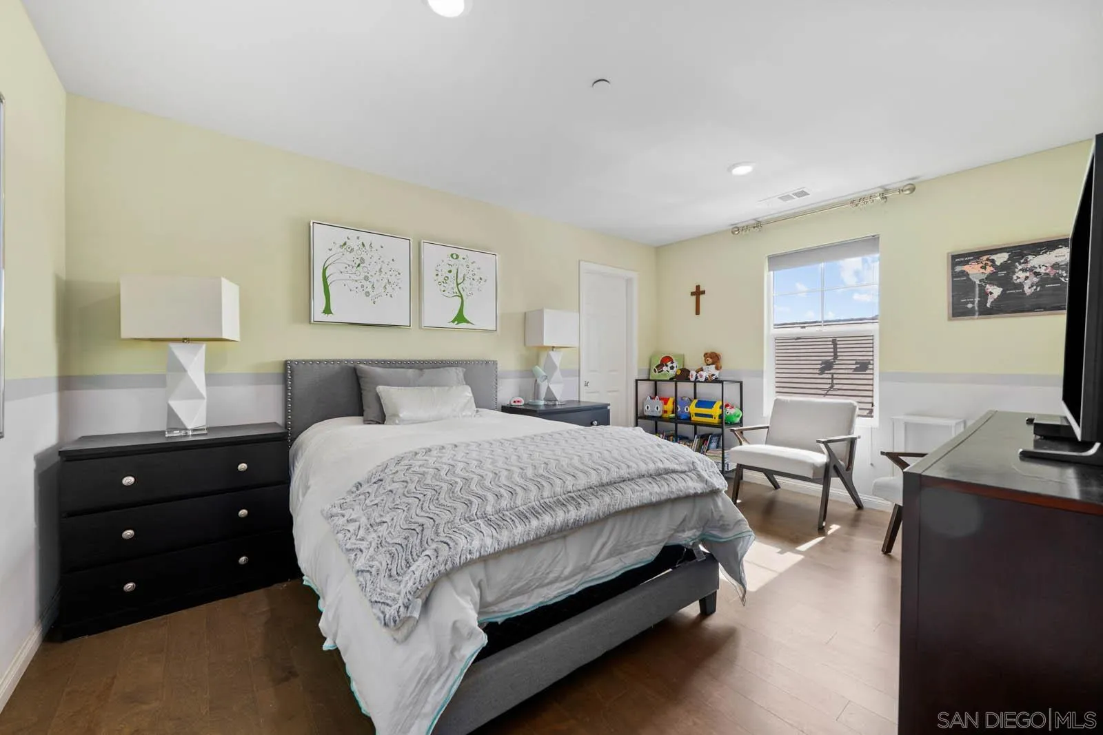 10689 Braverman Dr.