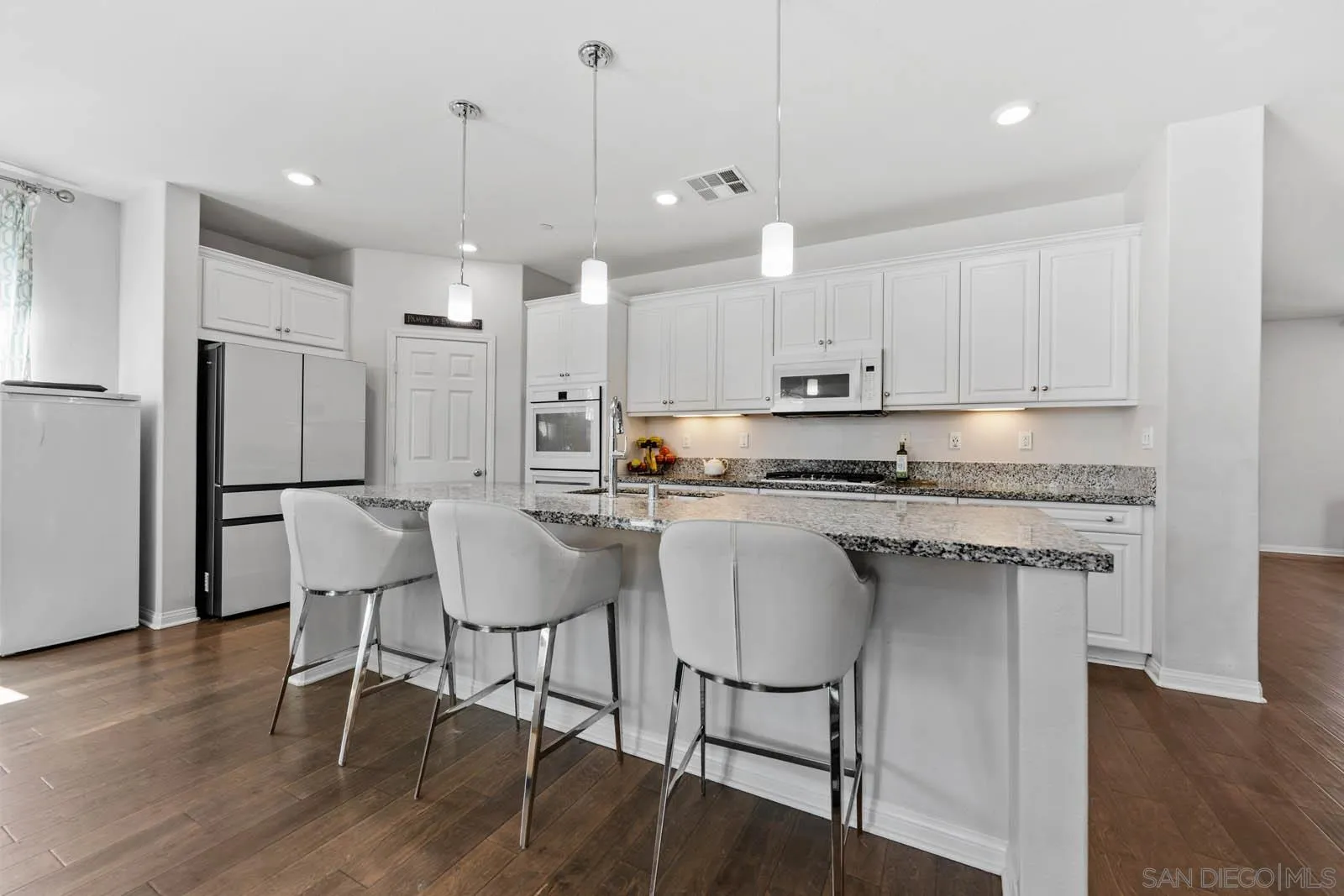 10689 Braverman Dr.
