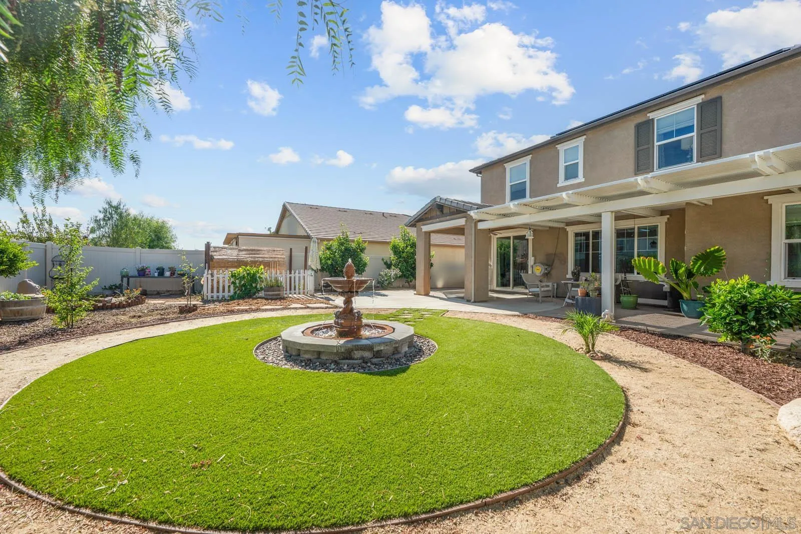 10689 Braverman Dr.
