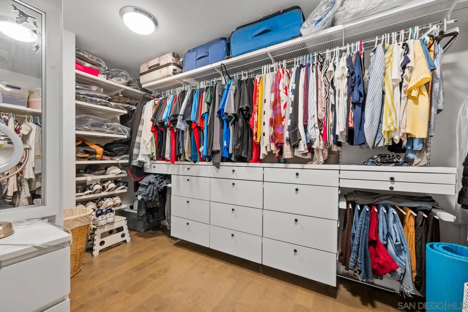 10689 Braverman Dr.