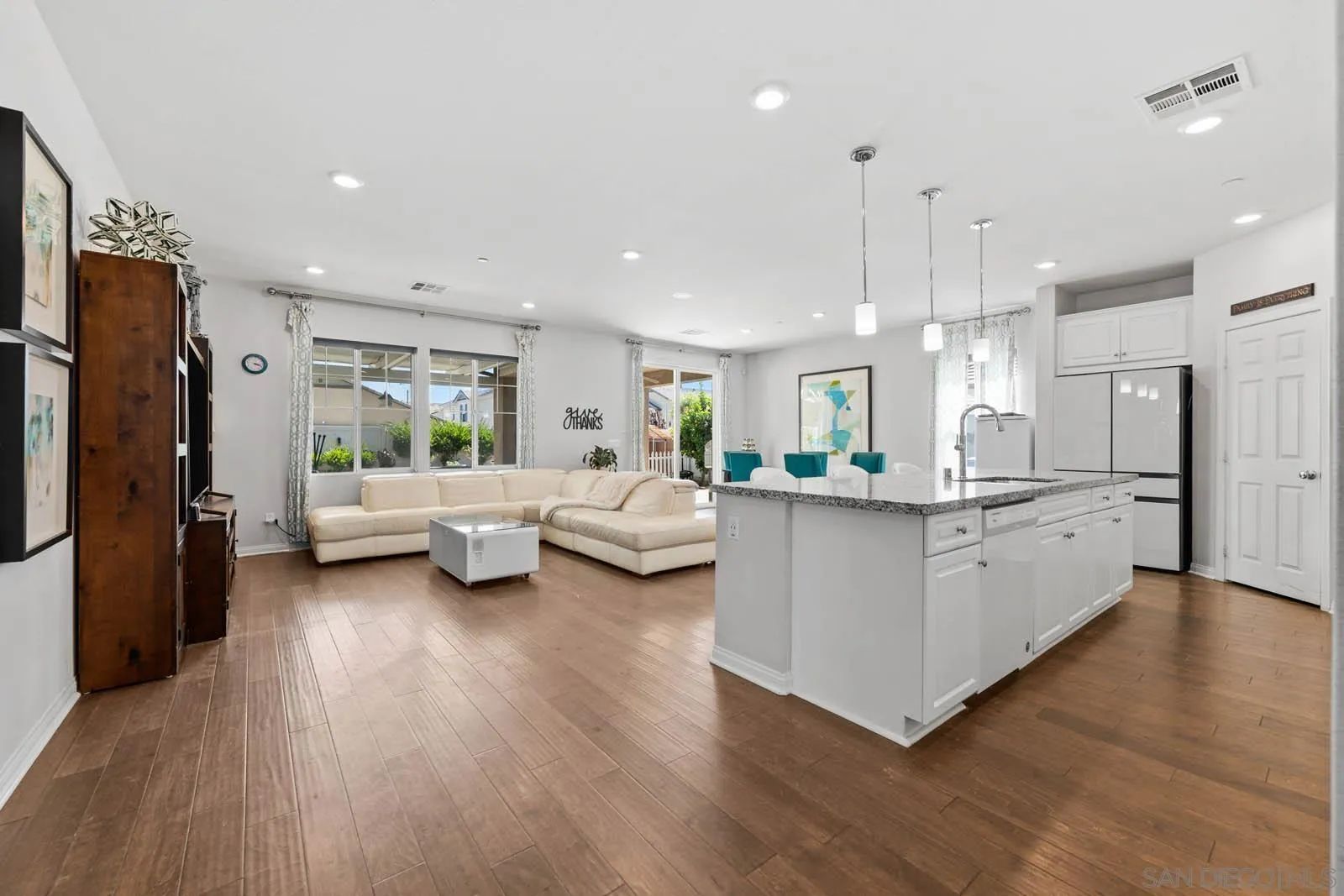 10689 Braverman Dr.