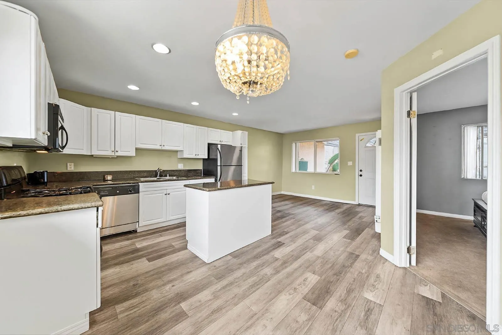 3565 Highland Ave Unit 5