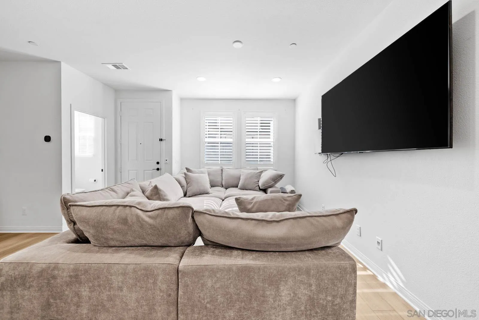 10553 Graphite St