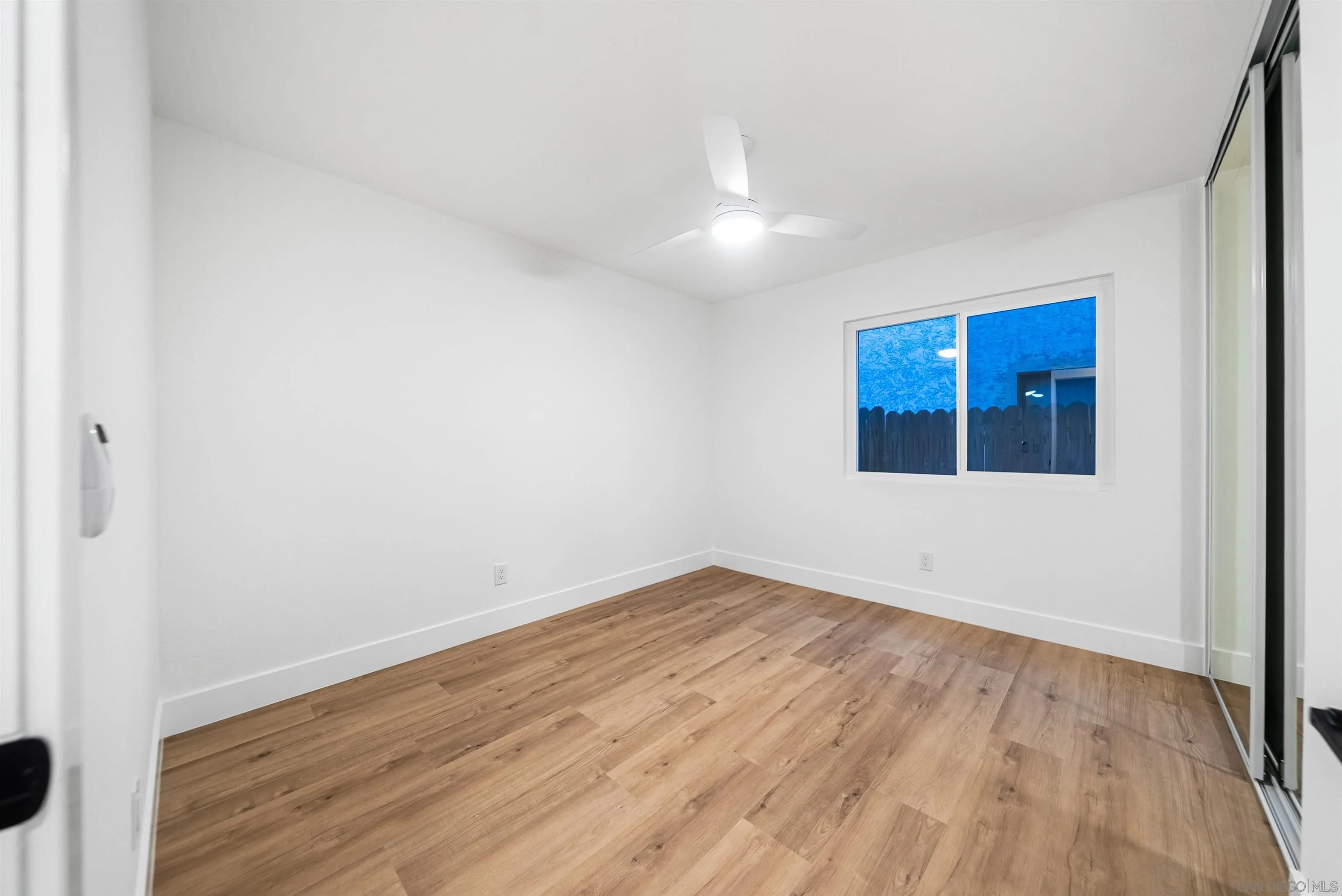 460 Las Brisas Dr