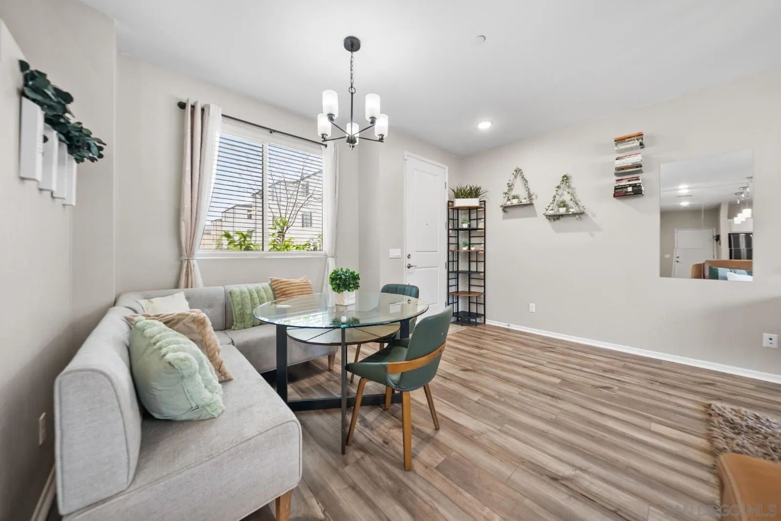 5223 Surfwalk Unit 111