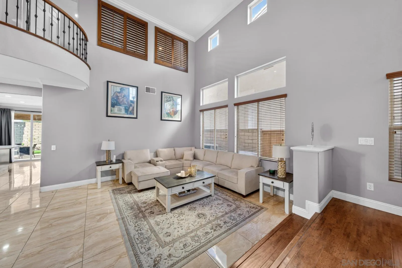 5192 Bay Crest