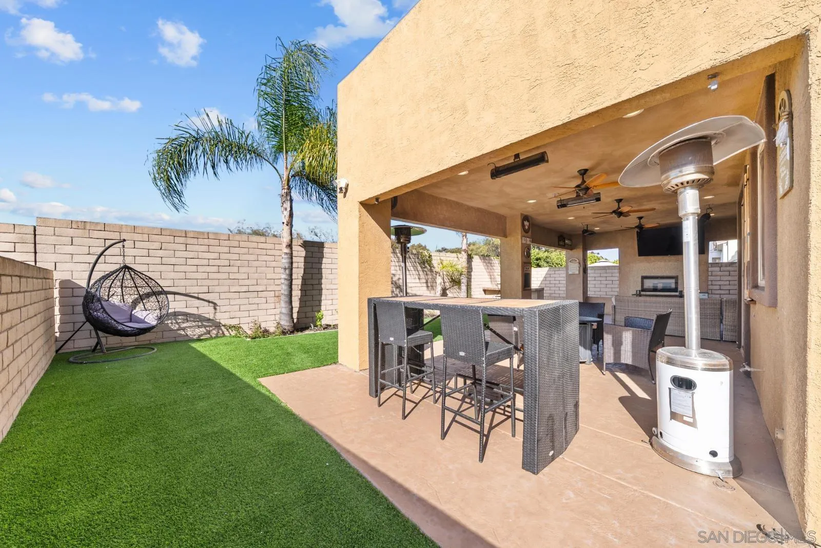 5192 Bay Crest