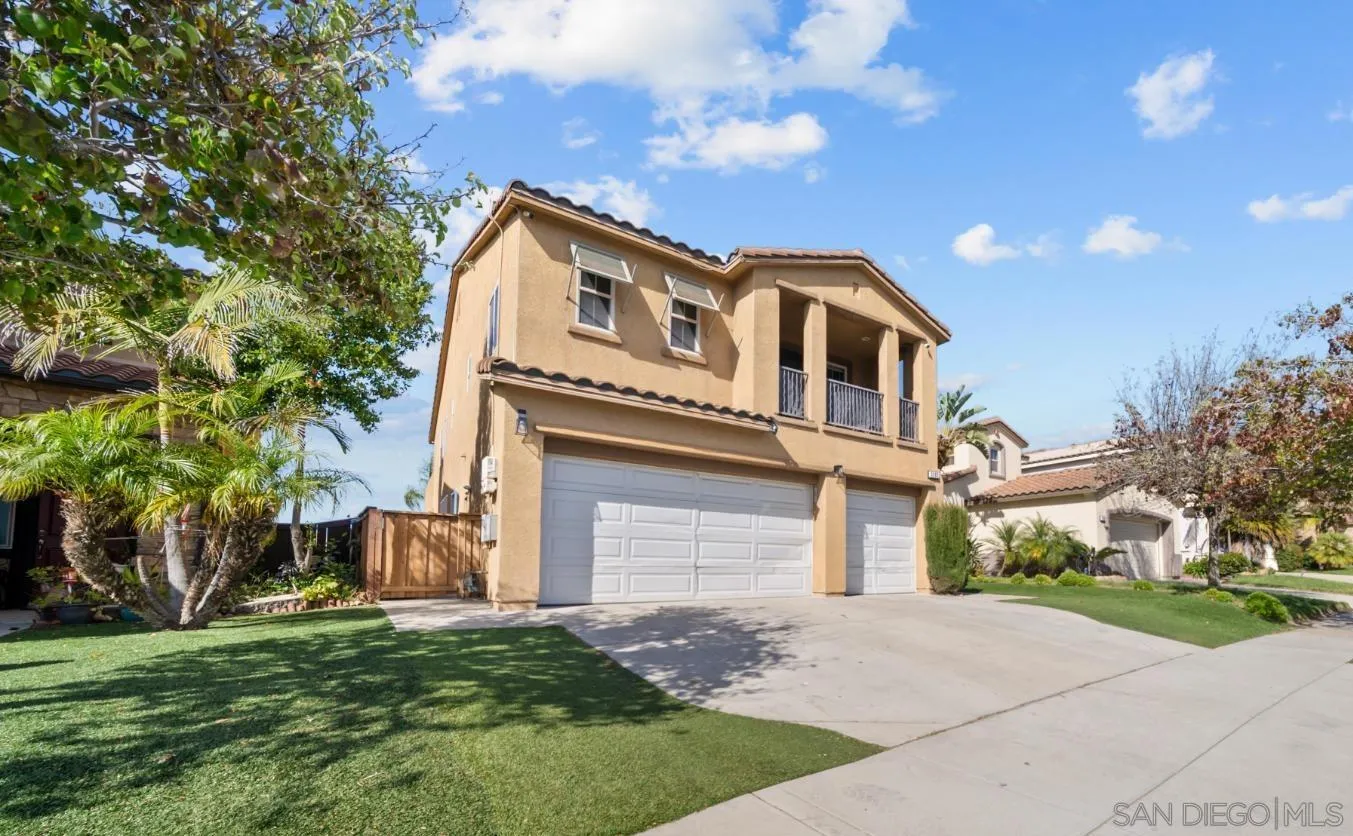 5192 Bay Crest