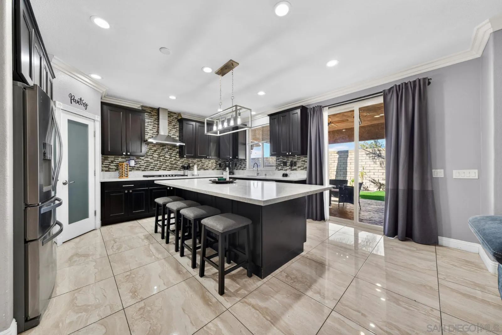 5192 Bay Crest
