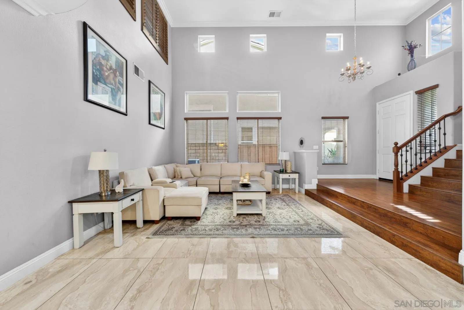 5192 Bay Crest