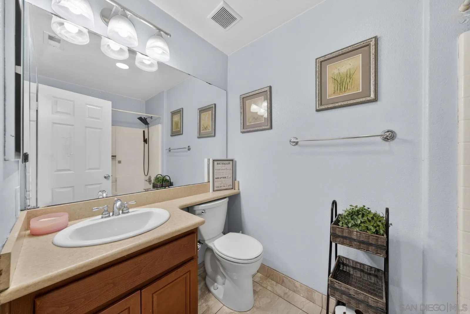 5192 Bay Crest