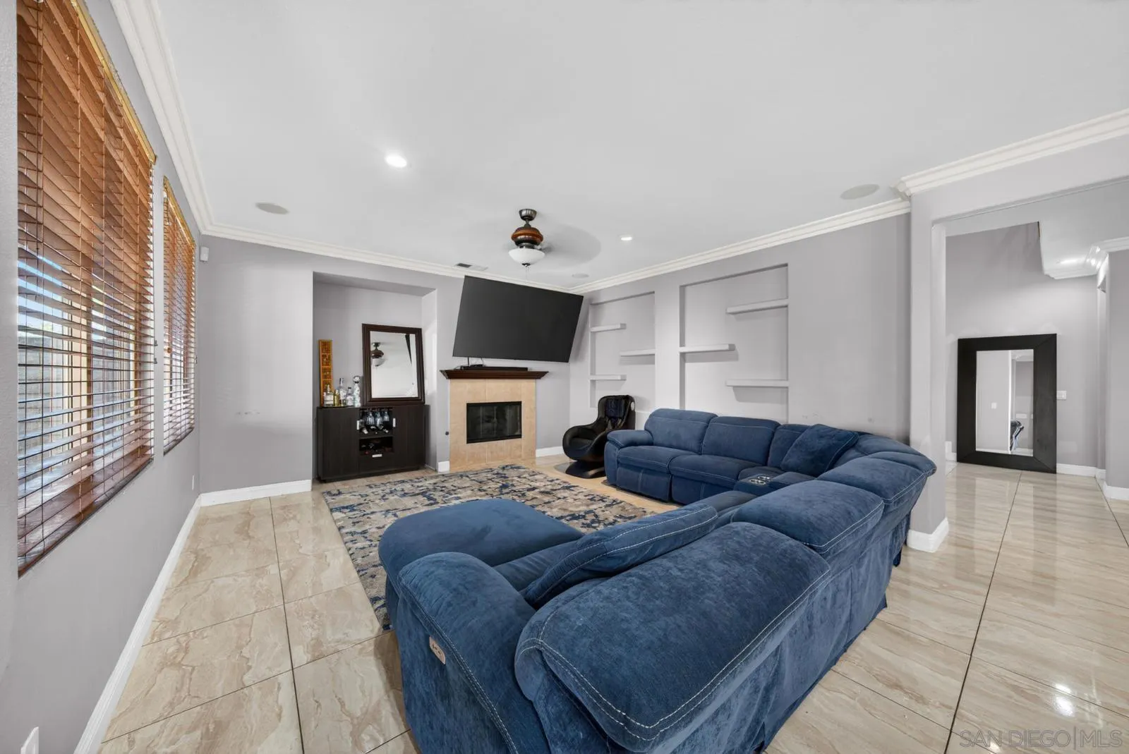 5192 Bay Crest