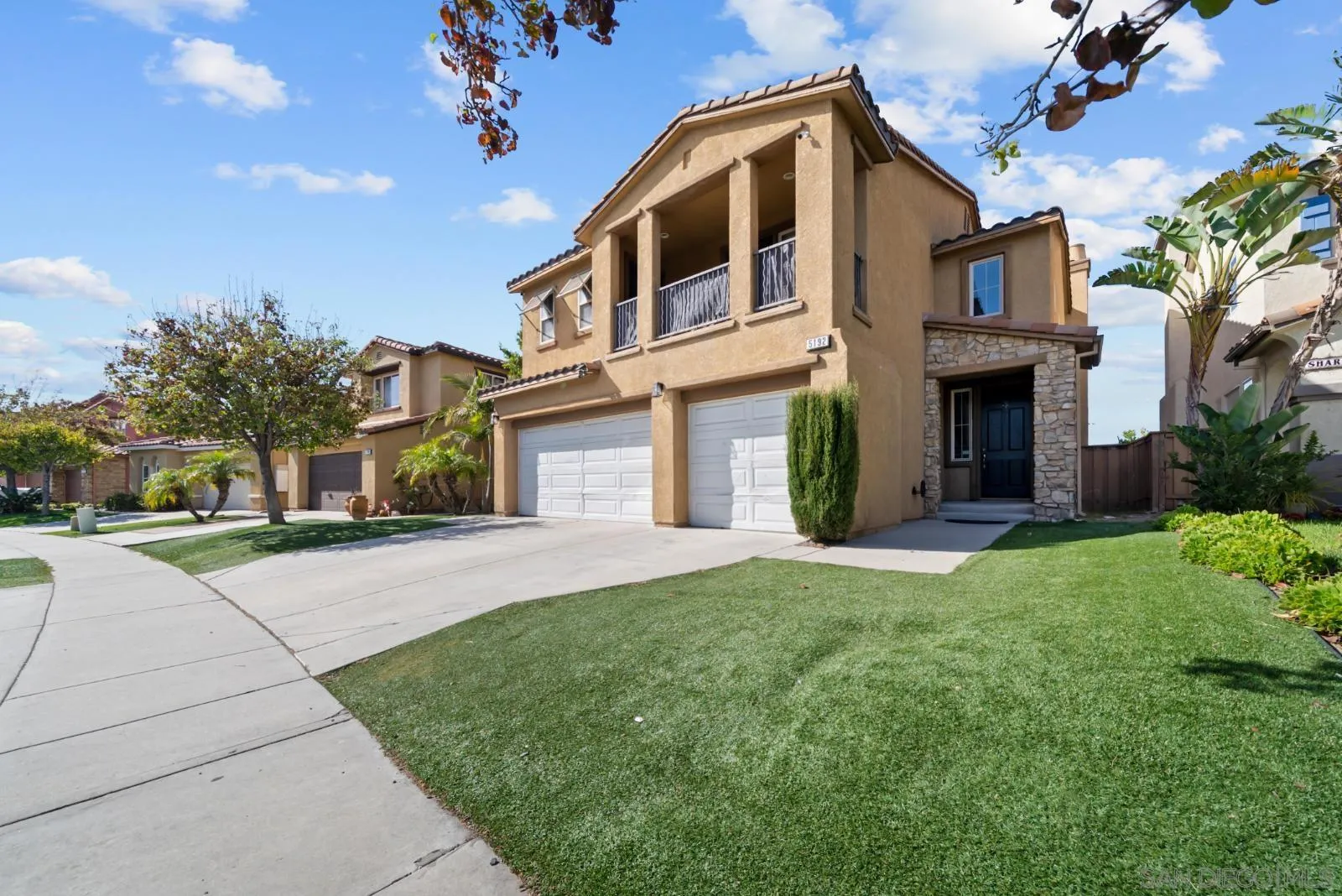 5192 Bay Crest
