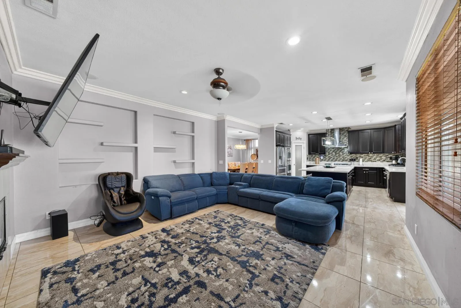 5192 Bay Crest