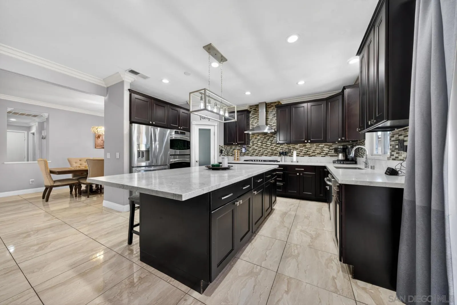 5192 Bay Crest