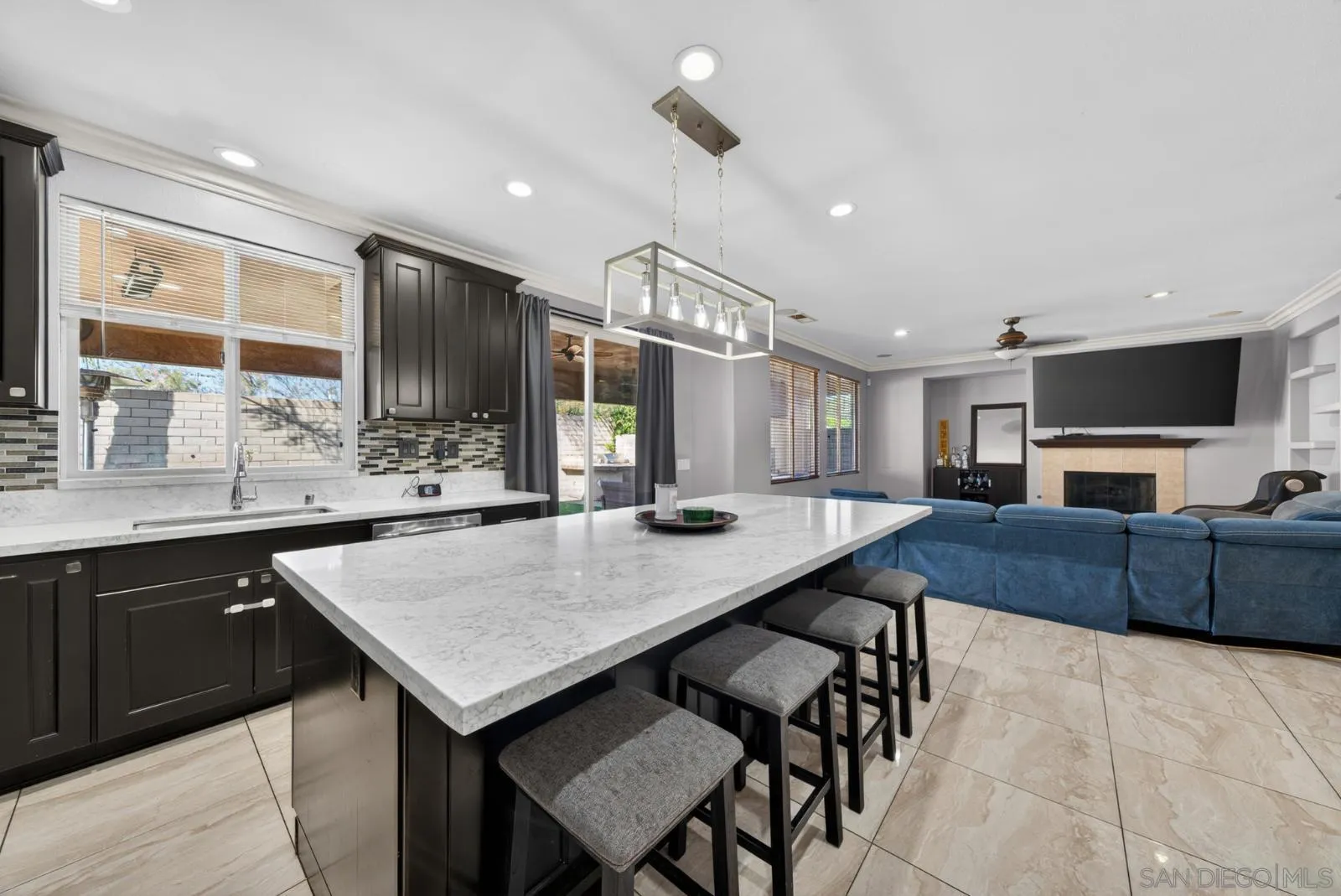 5192 Bay Crest