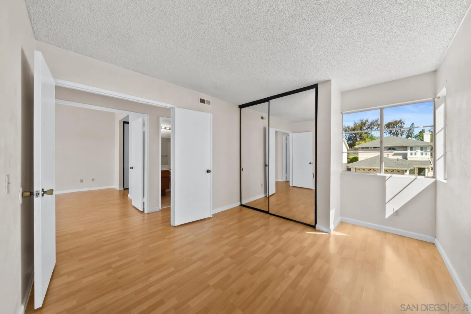 2511 Manzana Way