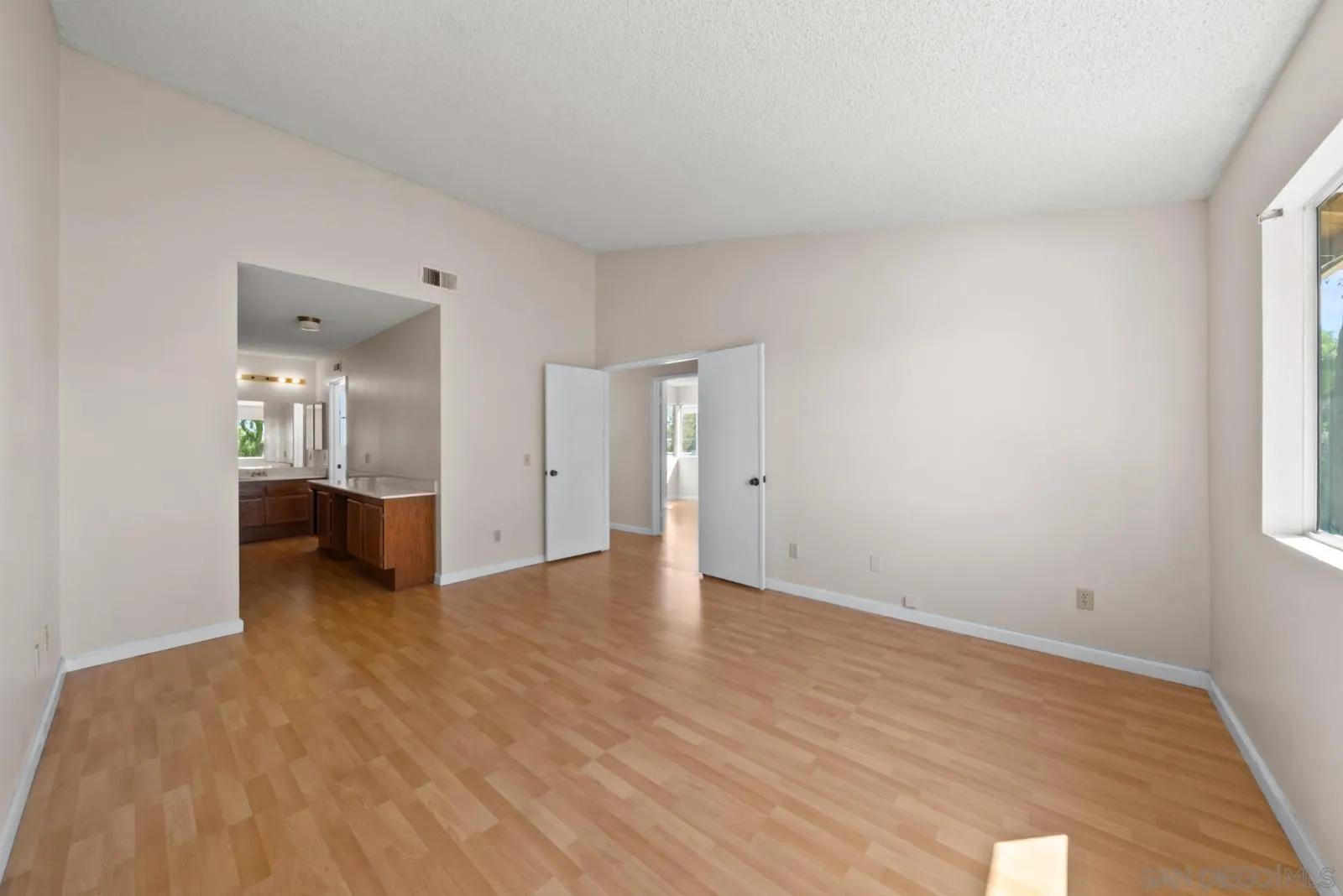 2511 Manzana Way