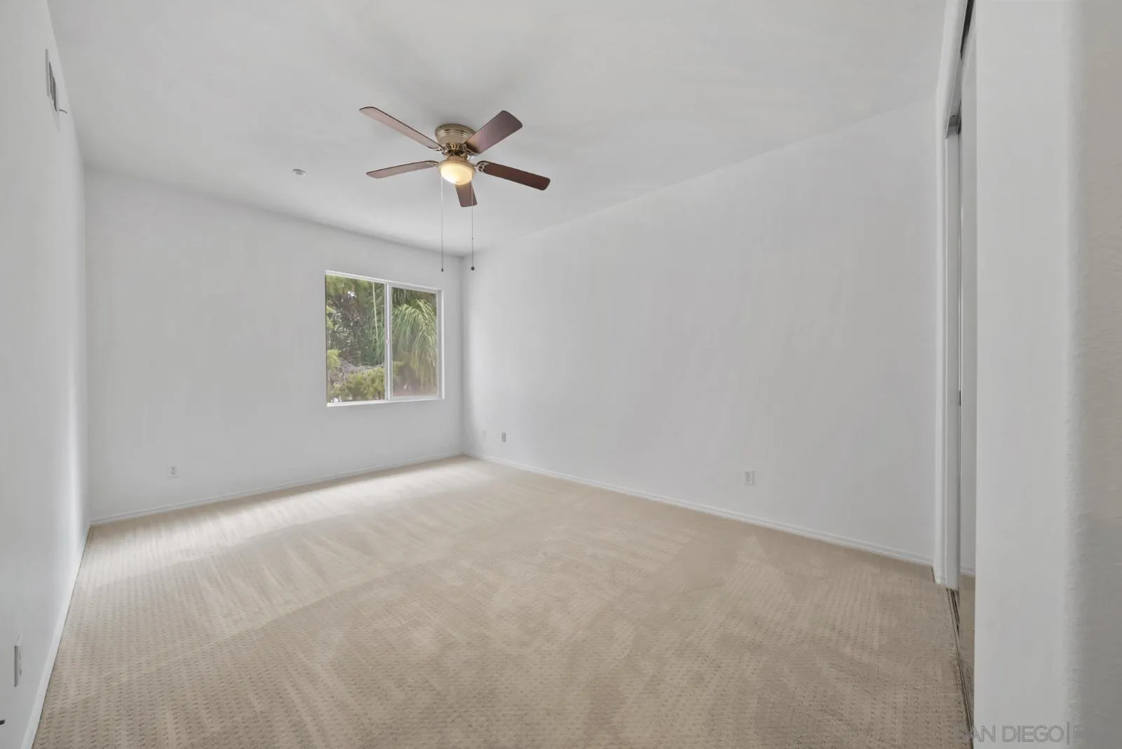 5422 Zeil Pl