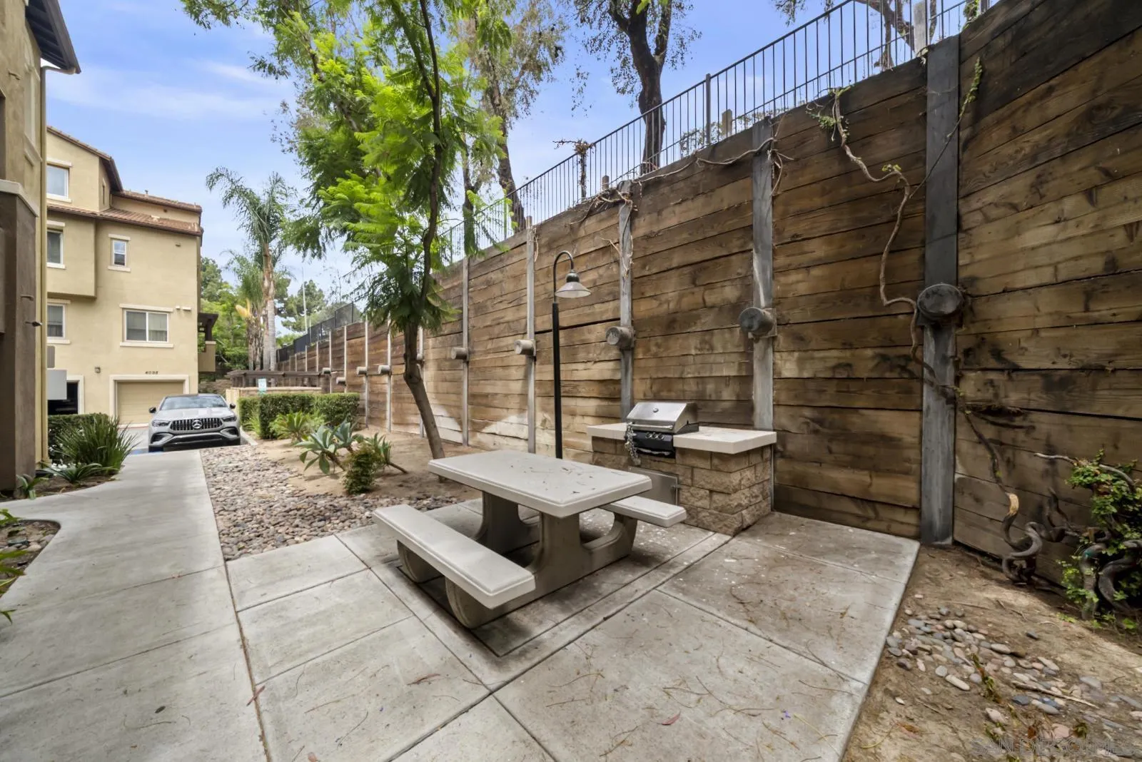 5422 Zeil Pl