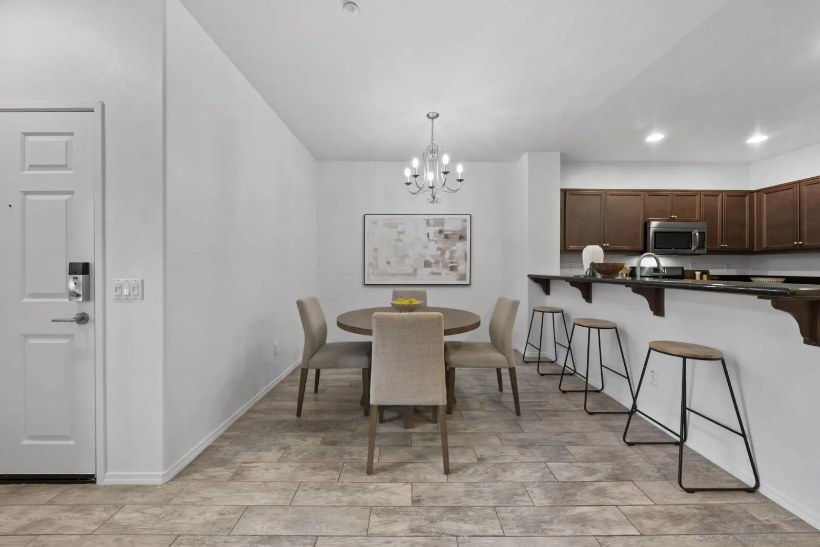 5422 Zeil Pl