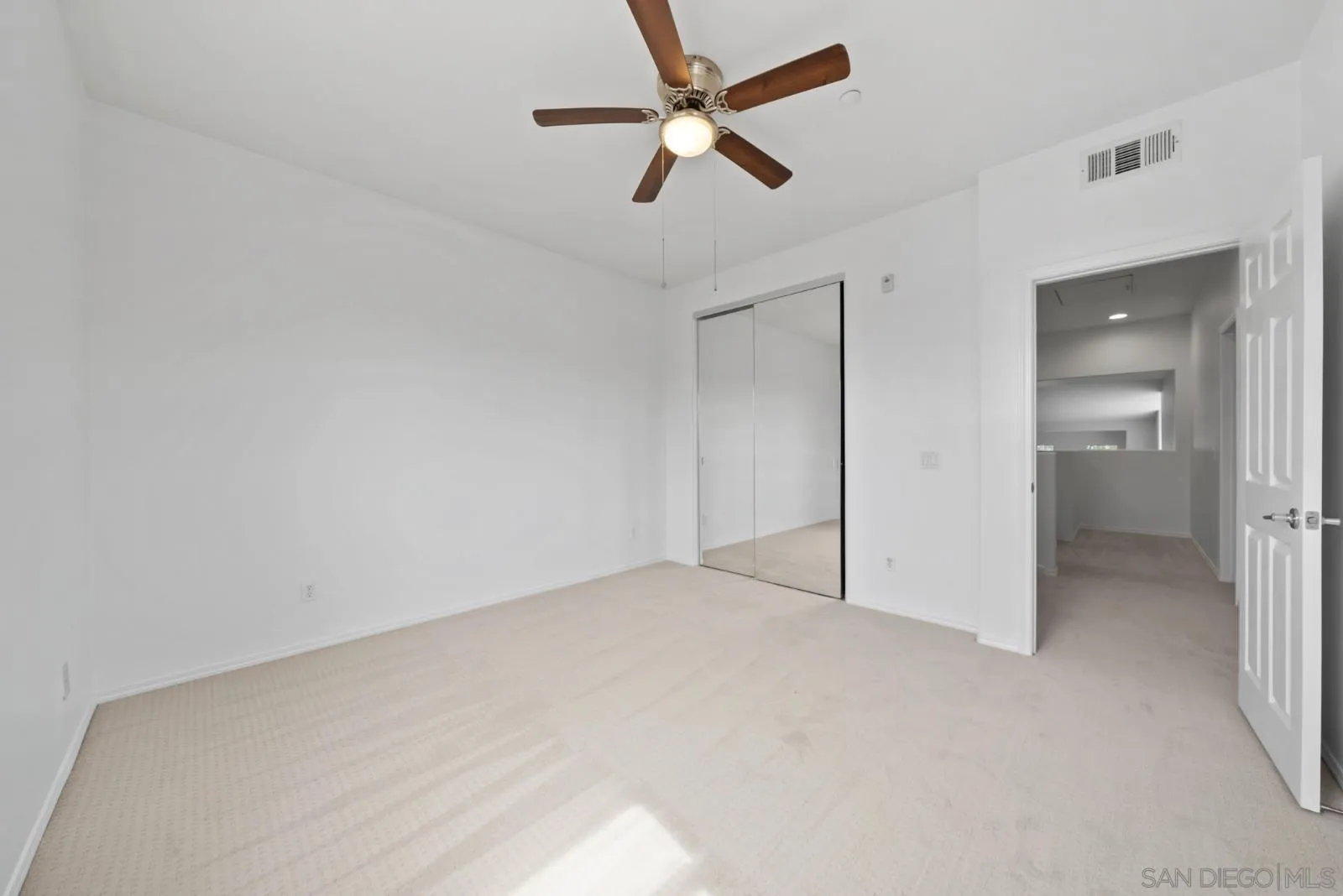 5422 Zeil Pl