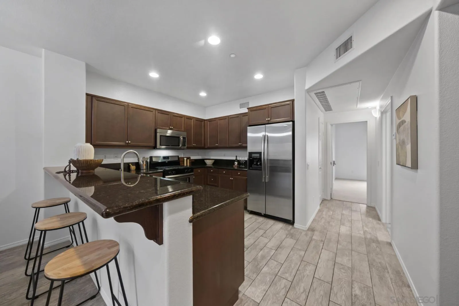 5422 Zeil Pl