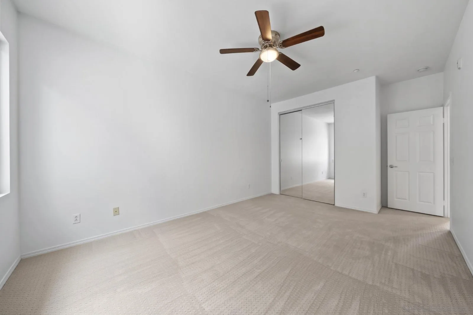 5422 Zeil Pl