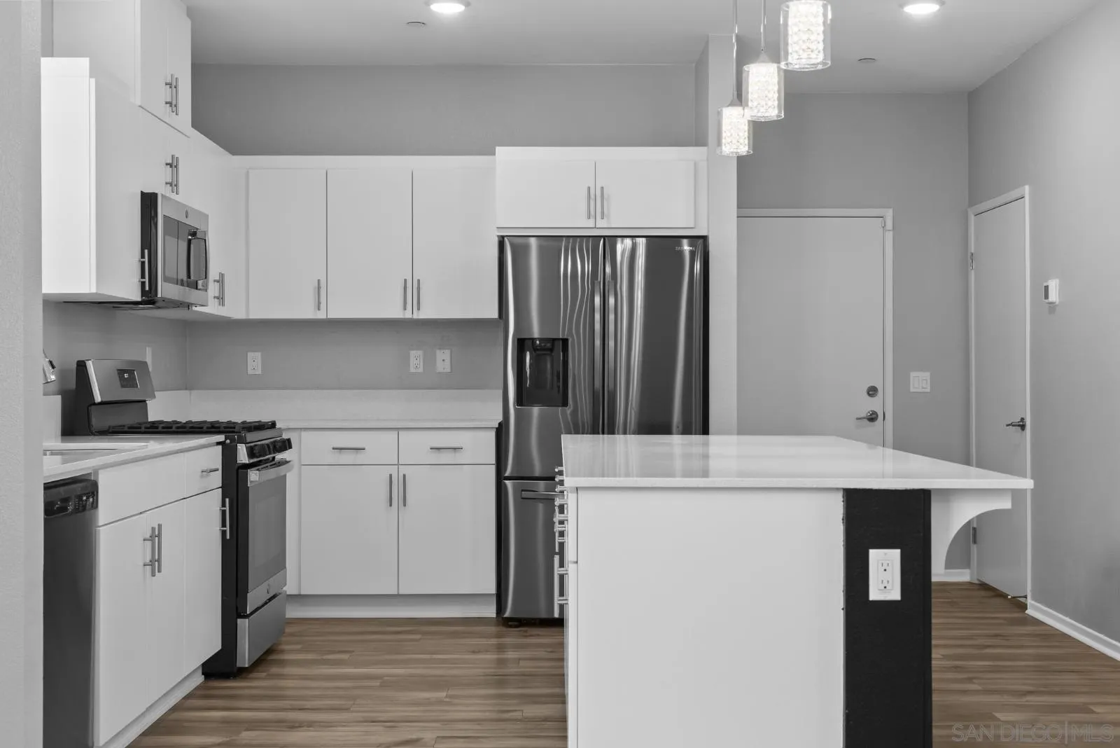 5223 Surfwalk Unit 111