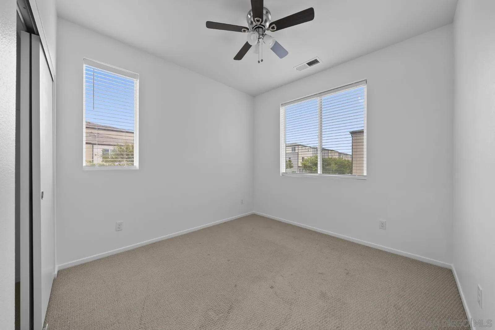 5223 Surfwalk Unit 111