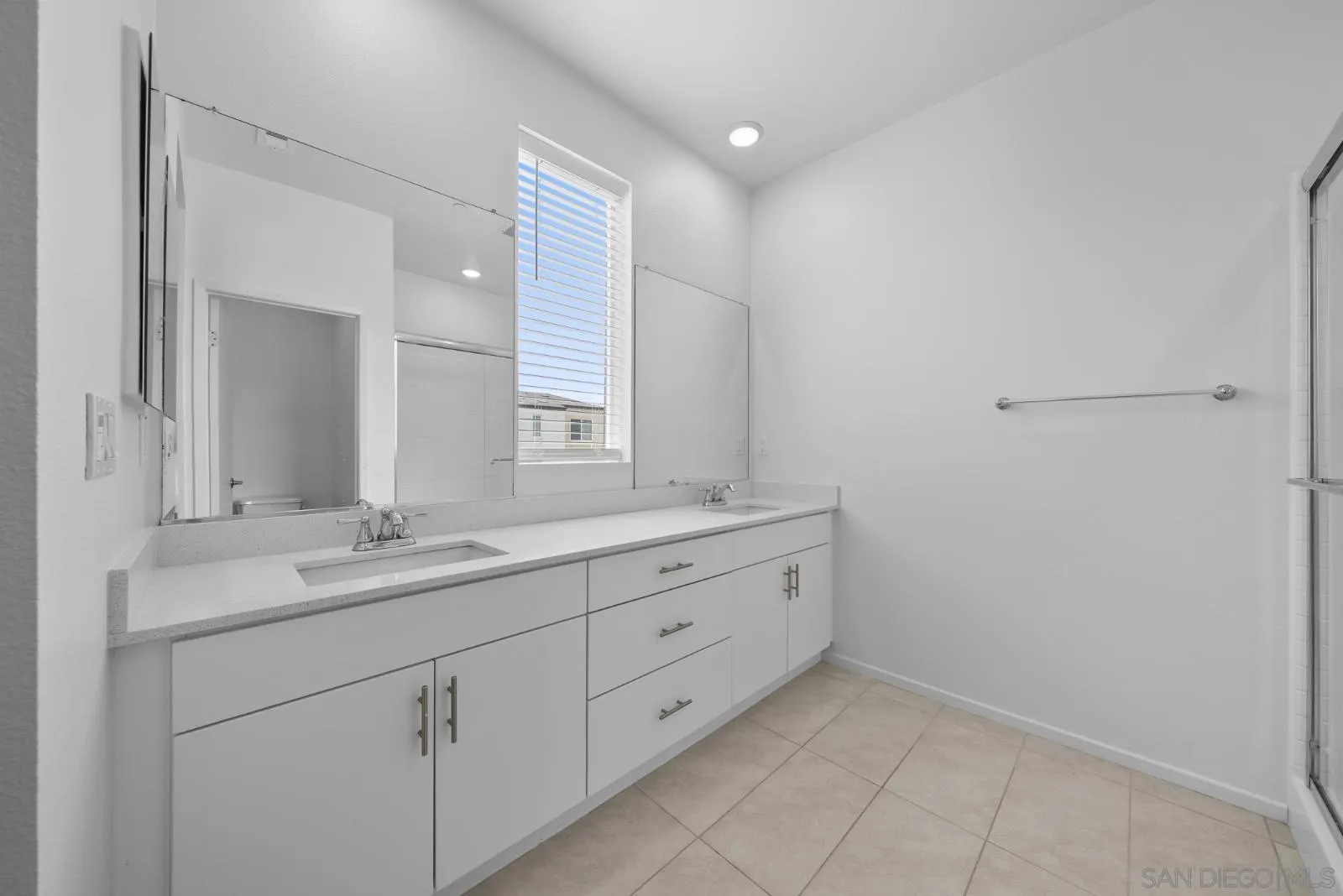 5223 Surfwalk Unit 111