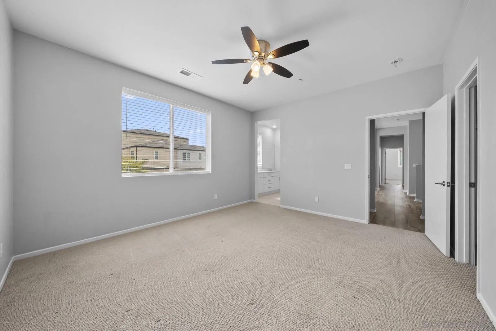 5223 Surfwalk Unit 111