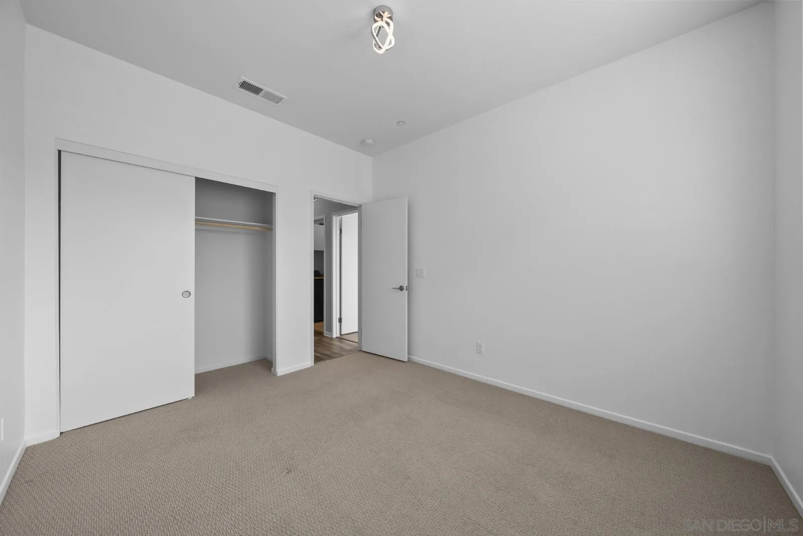 5223 Surfwalk Unit 111