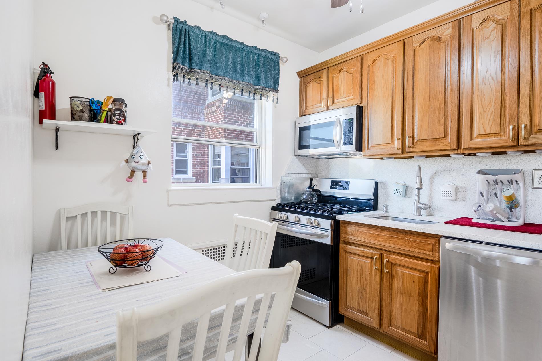 920 E 17th Street 505