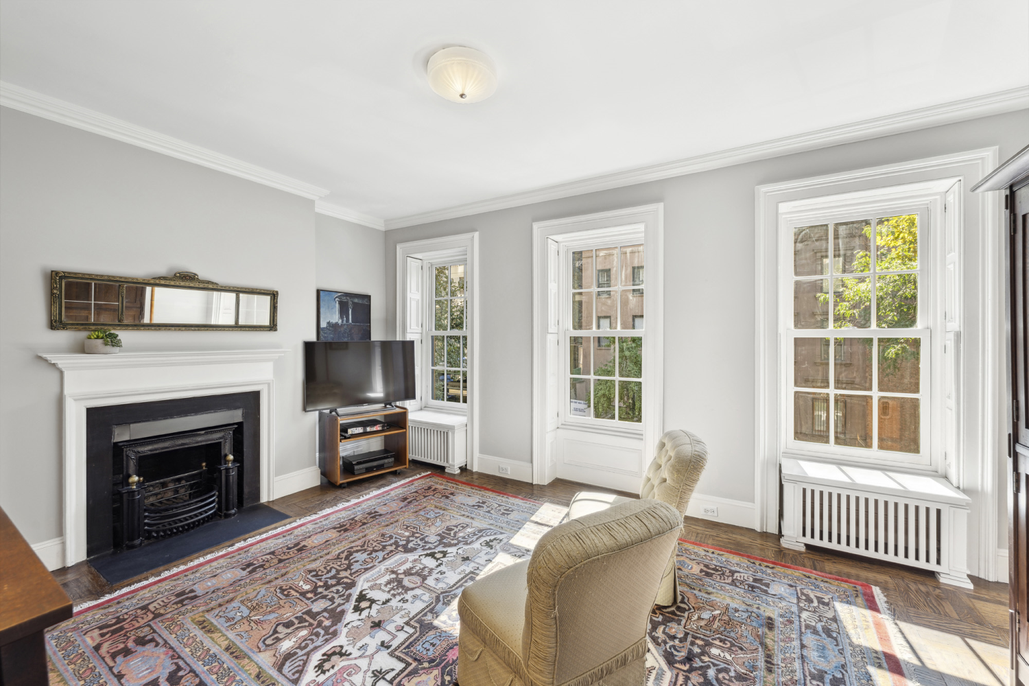 163 E 65TH Street