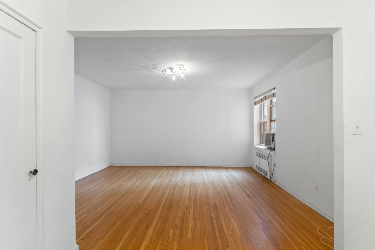 915 E 17TH Street 111