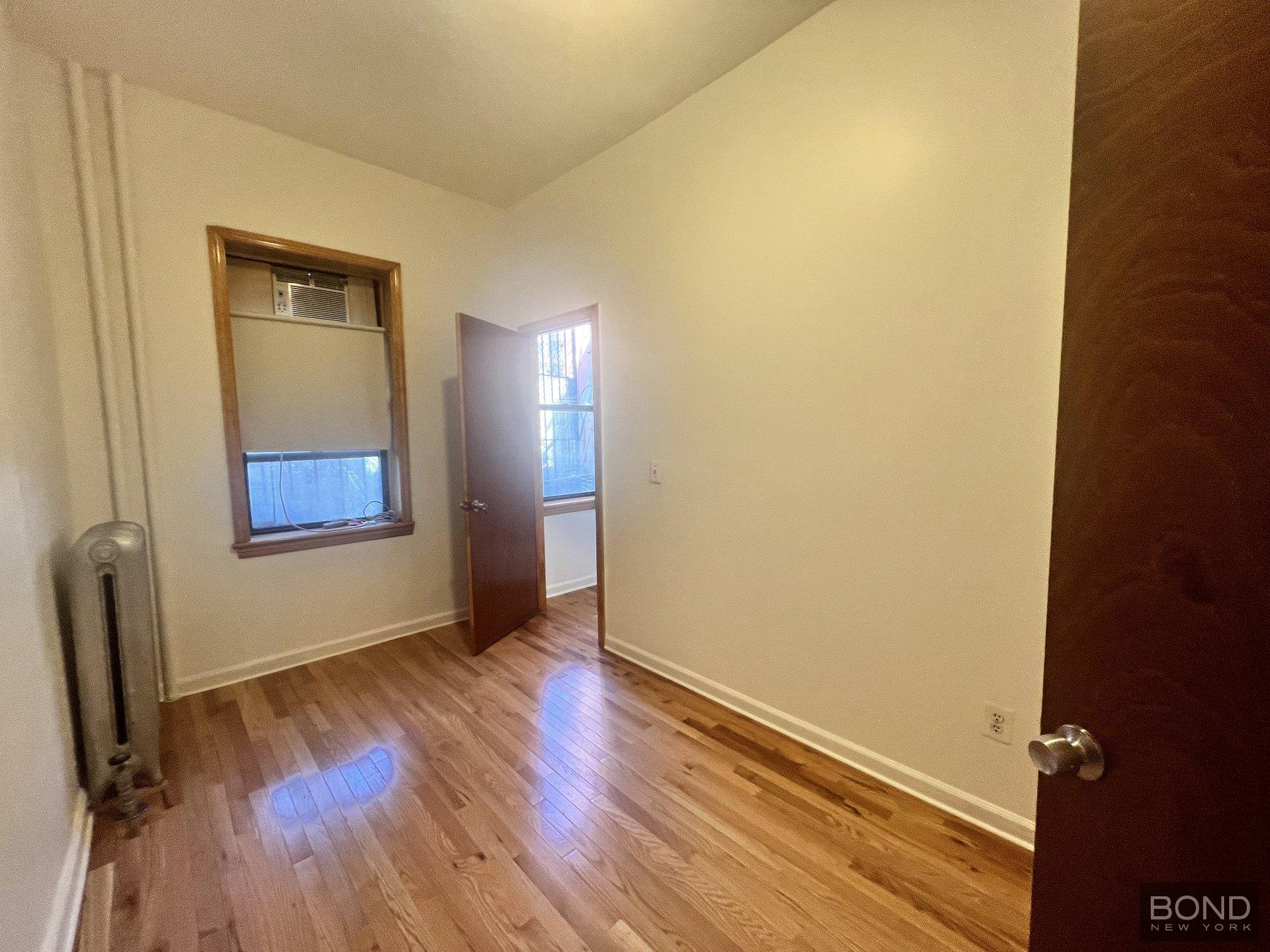 69 Scholes Street 1L