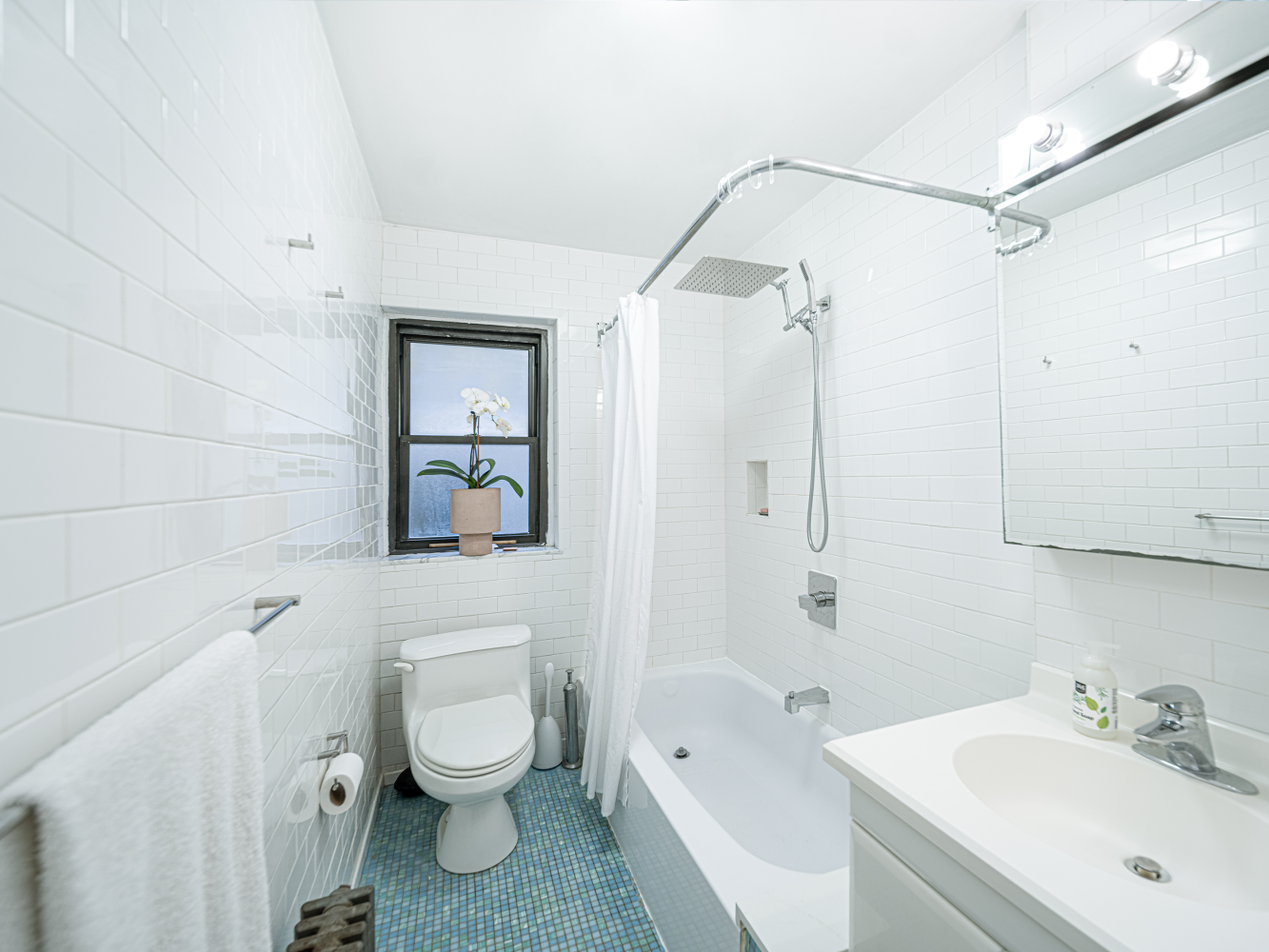 46 W 83RD Street 4F