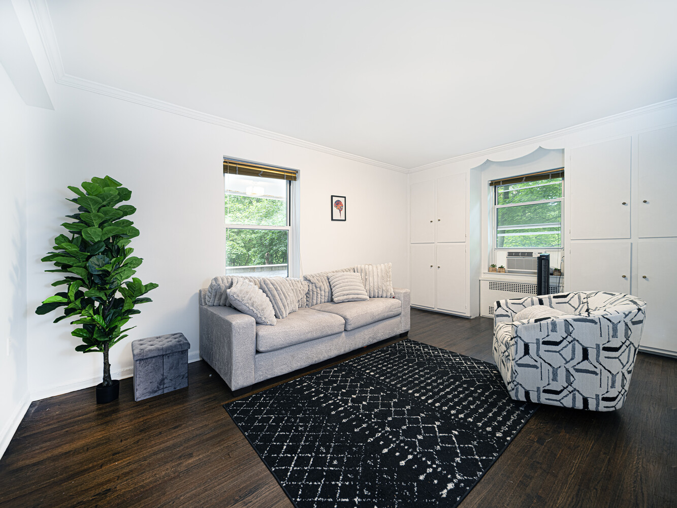 915 E 17TH Street 109