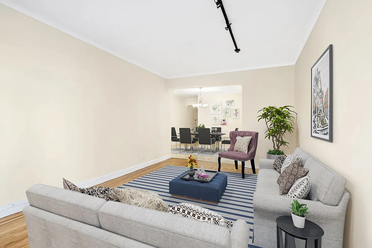 1615 Ave I 122