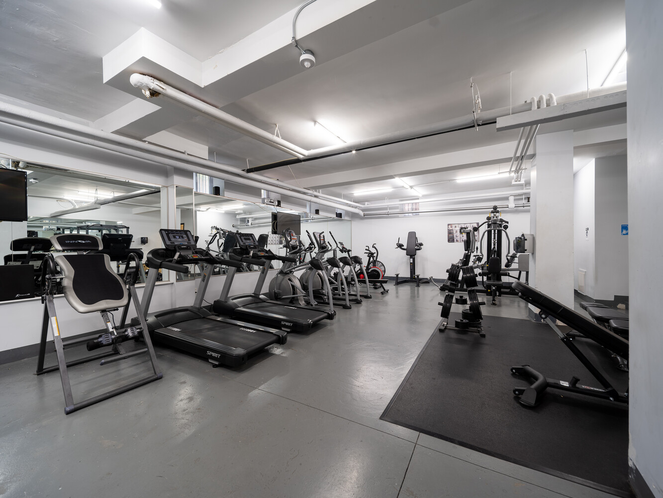 42-22 KETCHAM Street D9