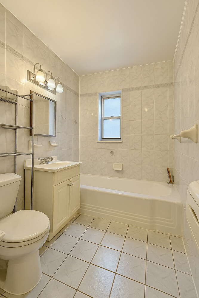 915 E 17TH Street 116