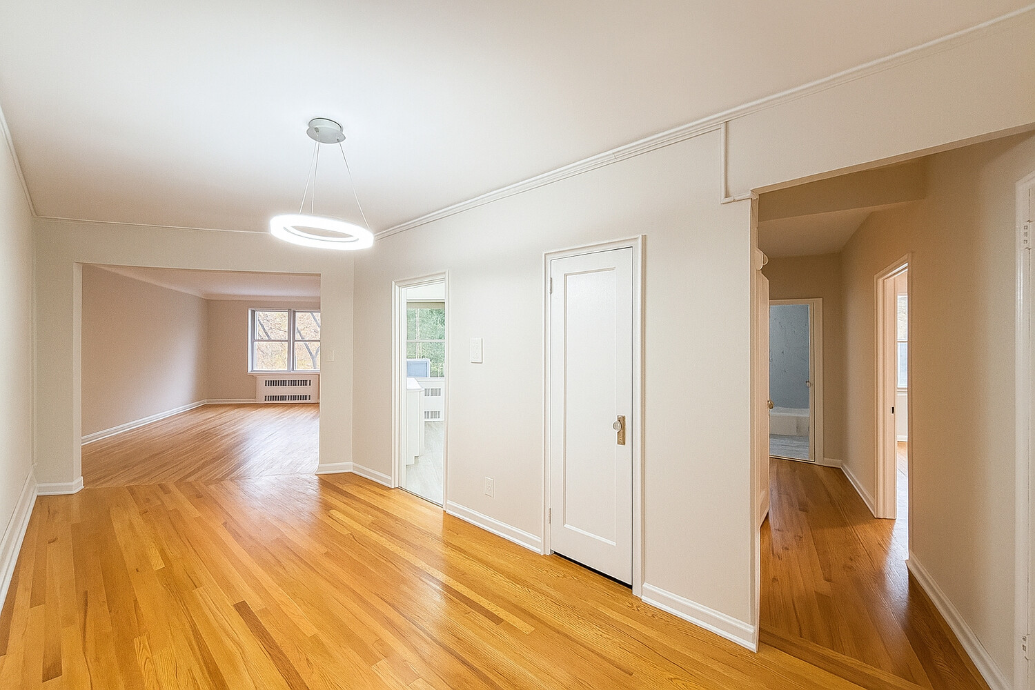 915 E 17TH Street 504