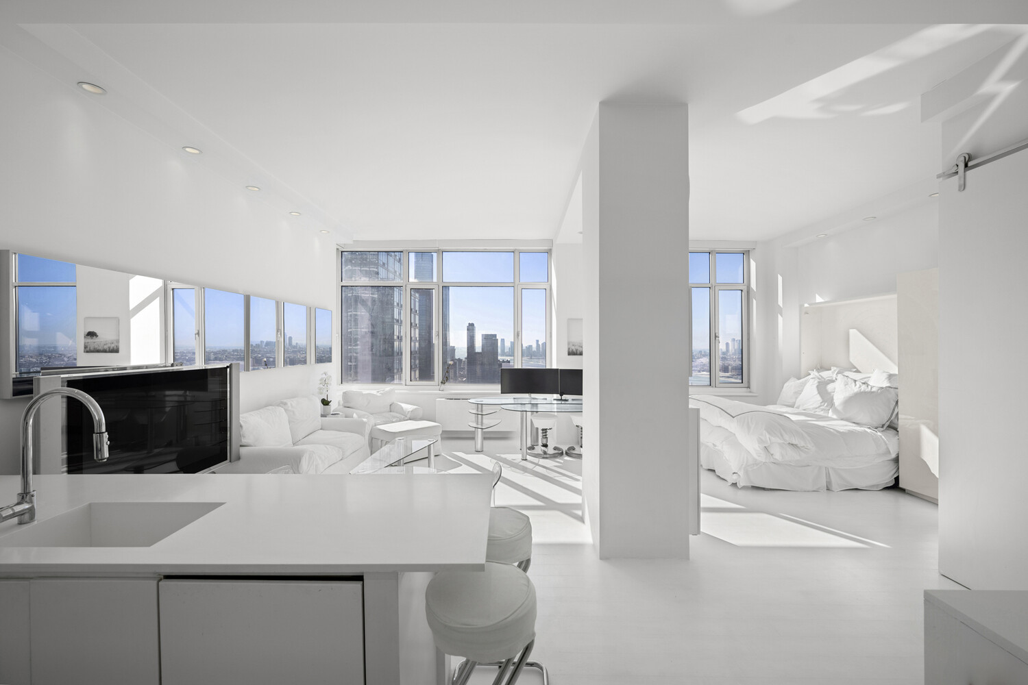 635 W 42ND Street 45G