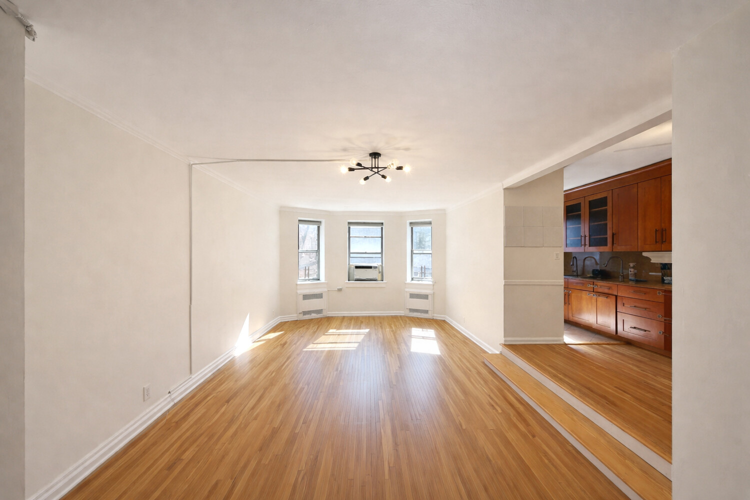 920 E 17TH Street 212