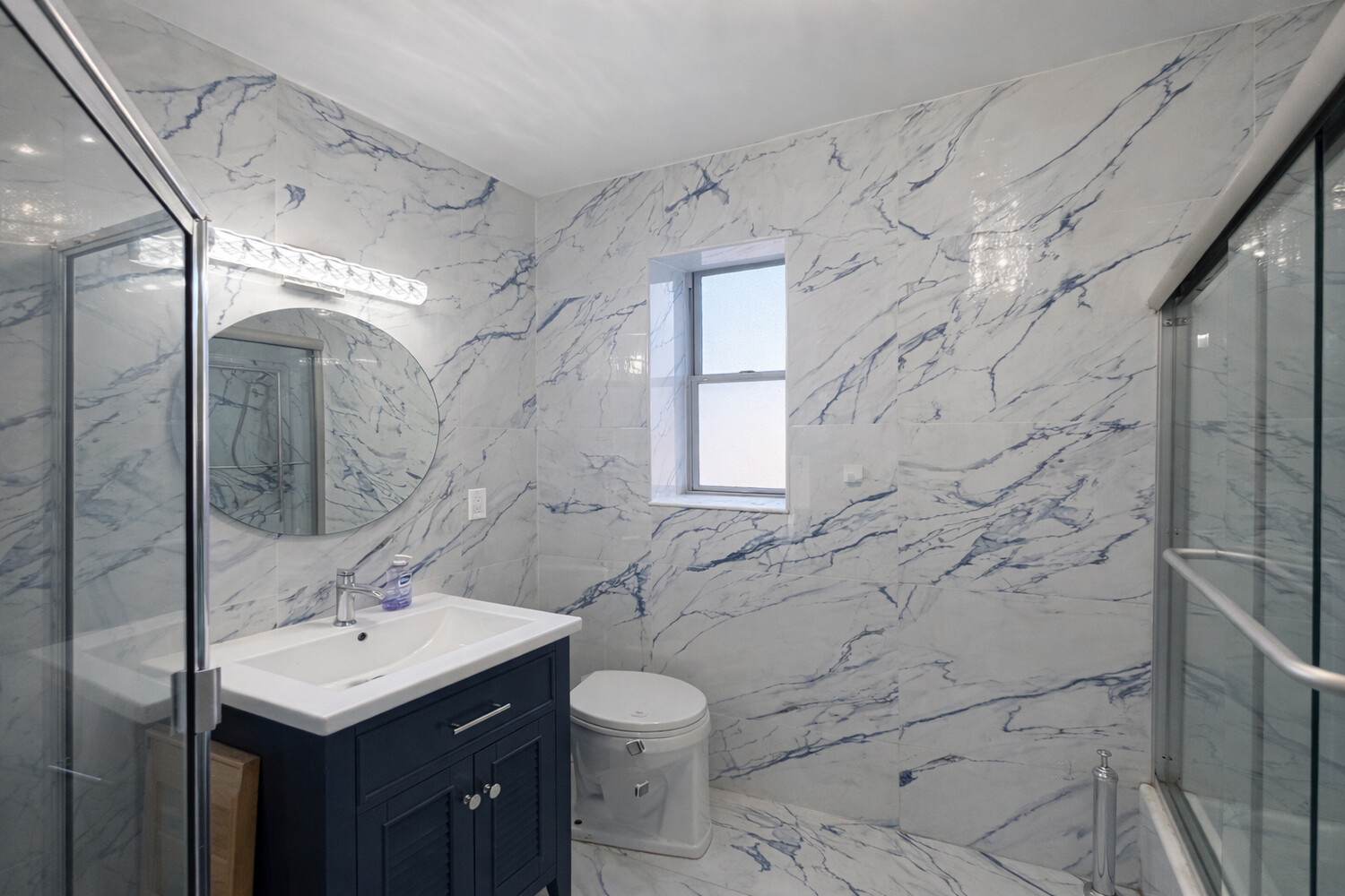 920 E 17TH Street 212