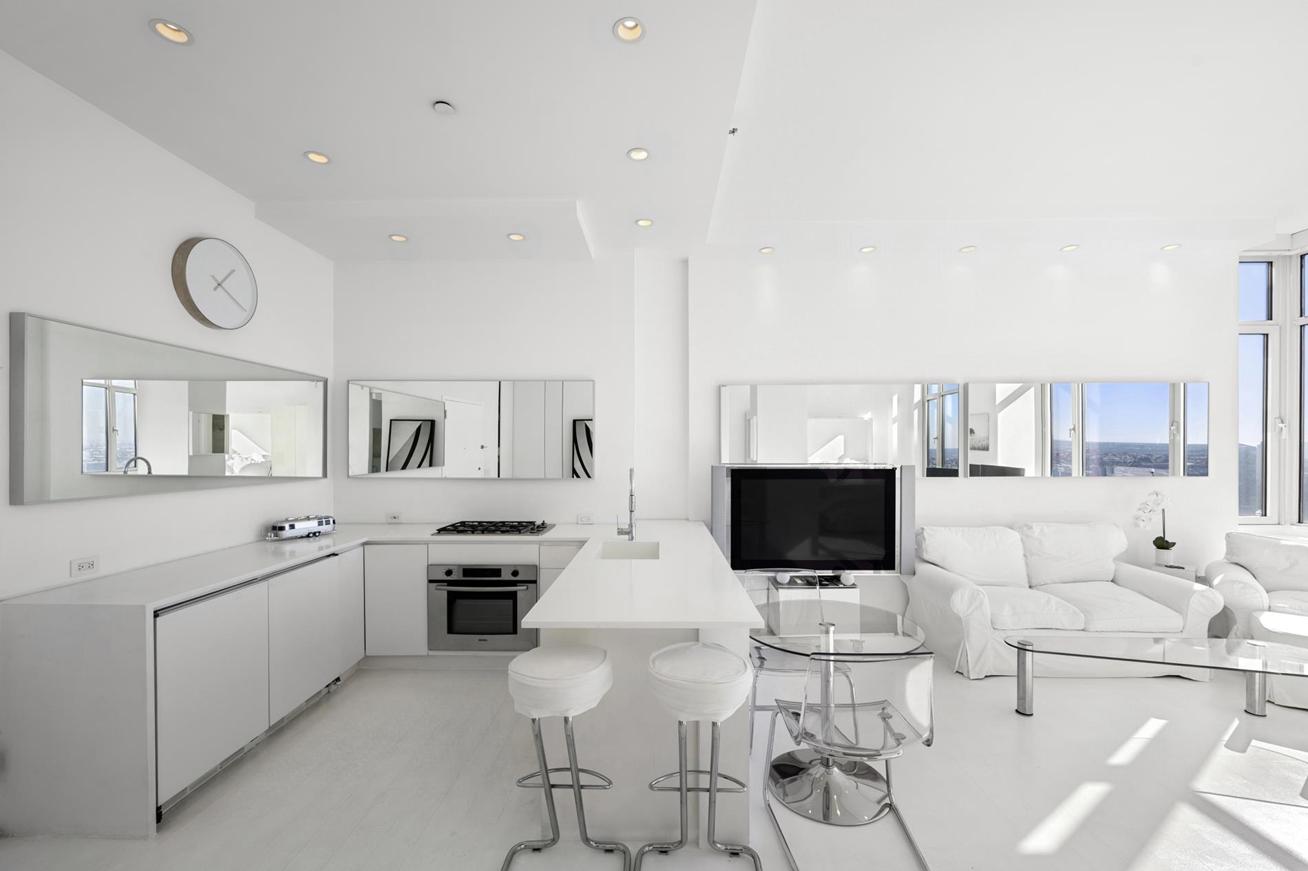 635 W 42nd Street 45-G